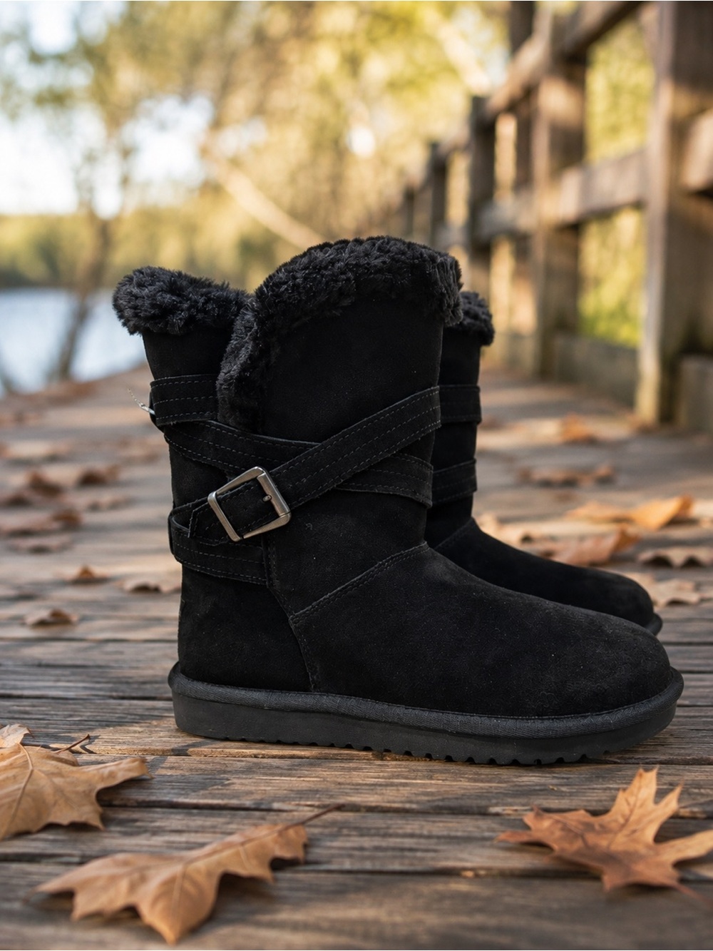 Koolaburra by UGG Delene Black Suede Short Boots Size 6